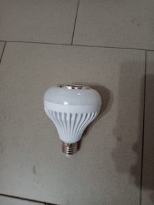 Bec led RGB cu difuzor si telecomanda 12W - Img 3