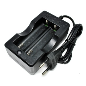 Incarcator pentru 2 acumulatori R6