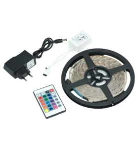 Banda LED cu telecomanda si 300 leduri,lungime 5 m