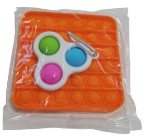 Set jucarii senzoriale Pop It Now, Push Bubble patrat din silicon 12.5 x 12.5 x 1.5 cm portocaliu + breloc Fidget antistress verde, roz, albastru - Img 3