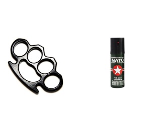 Pachet autoaparare format din Box metalic tip pumnal si spray Nato 60 ml