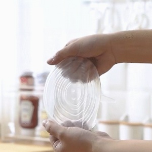 Capace reutilizabile flexibile silicon, MAKS, set 6 bucati, extensibile, dimensiuni diferite, inlocuitor folie alimentara, capac silicon pentru vase / recipiente, elastice, transparent - Img 8