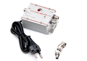 Amplificator de semnal TV cu doua iesiri