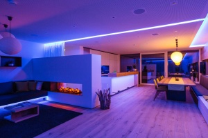 Banda LED RGB Multicolora cu Telecomanda, 300 LED-uri, Lungime 5m, Interior Exterior, Rezistenta la Apa - Img 11