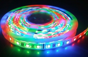 Banda Led Strip 5M RGB cu telecomanda - Img 2