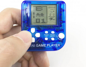 Mini consola tetris, retro, portabila, breloc, 26 jocuri, 99 nivele, 3cm display, clopotel