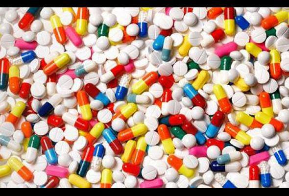 Cum influenteaza medicamentele sanatatea orala