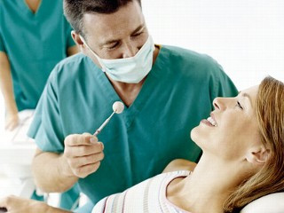 5 lucruri pe care medicul stomatolog vrea ca tu să le stii