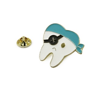 Brosa Pirat Molar