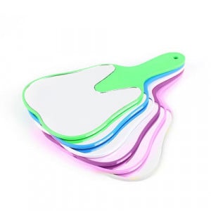 Oglinda color forma dinte