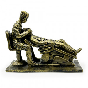 Statueta medic si pacient bronz DE900