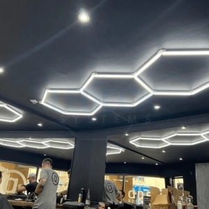 Lumină LED Hexagonală Profesională Aluminiu– 3 Module 5680mm 120x315CM – Service Auto, Detailing, Ateliere, Spații Comerciale - Img 7