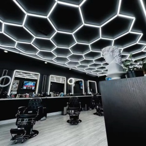 Lumină LED Hexagonală Barber Shop 14 Module + Rama 484x243 cm – Iluminare Modernă Barber Shop / Salon Frizerie 672W - Img 9