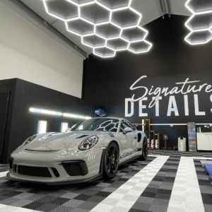 Lumină LED Hexagonală 14 Module + Rama 484x243 cm – Iluminare Profesională Atelier Detailing Auto 672W Honeycomb - Img 6