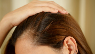 Acidul Hialuronic pentru Păr: O revoluție în îngrijirea podoabei capilare - Descoperă Just Hyaluronic de la Revox