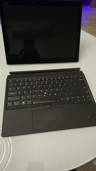 Lenovo X1 Tableta/Laptop Tastatura detasabila, CPU I7 Gen 8 - Img 4