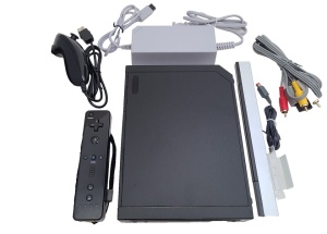Consola jocuri NINTENDO Wii, model RVL-001 (EUR), completa, 1 controller + 1 nunchuk, sensor bar, culoarea NEGRU, second hand - Img 4