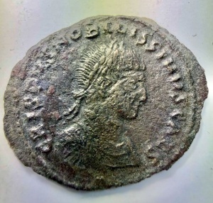 CRISPUS - CAESAR ( 317-326 AD )- Moneda Antica Romana
