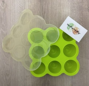 Tavita silicon multi-scop, depozitare mancare bebelusi/copii, pentru congelator, cu capac siliconic, 19.5 x 19.5 x 4 cm, 9 compartimente, verde, Mushy Mushy - Img 4