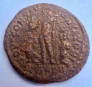 LICINIUS II CAESAR ( 317-324 AD ) - Moneda Antica Romana - Img 2