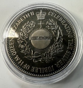 Medalie de colecție – Jubileul de Argint al Reginei Elisabeta a II-a, 1952–1977 Medalie comemorativă britanică dedicată aniversării a 25 de ani de domnie a Reginei Elisabeta a II-a. - Img 2