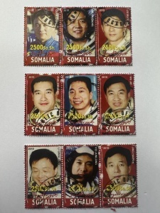 3 blocuri filatelice Somalia – Astronauți chinezi (2010). Fiecare bloc conține 3 timbre cu valoarea nominală de 2500 So. Sh. - Img 2