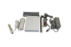 Consola jocuri NINTENDO Wii in cutia originala cu toate accesoriile, model RVL-001 (EUR), completa, 1 controller + 1 nunchuk, sensor bar, second hand - Img 5