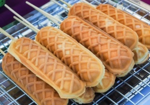 Corn Dog gofrisütő, 1550 W, időzítő, 50 °C–220 °C között állítható hőmérséklet-szabályozó, 39 x 33,5 x (magasság) 23 cm, Hendi - Img 5