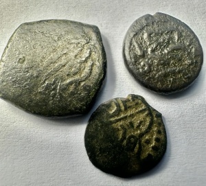 IMPERIUL OTOMAN / PERIOADA ESTIMATA 1600-1700 / LOT X 3 MONEDE