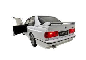 Macheta premium 1:24, BMW M3 E30, ALB, full metal, lumini, sunete, JLF - Img 4