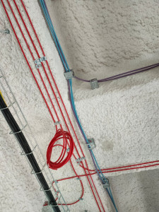 Set 100 grip suport metalic pentru cabluri, 40x41x47 M15, Celo - Img 3