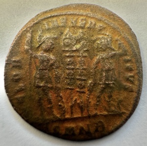 CONSTANTINE the GREAT ( 330-335 AD ) - Moneda Antica Romana - Img 2