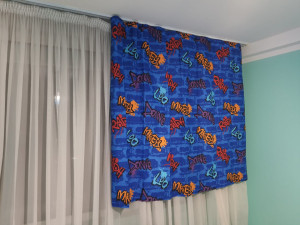 2 db gyerekszoba függöny, 2 x 168 x 137cm, hálós, rövid változat, 50% pamut, 50% poliészter, Nickelodeon, 2 x 168 x 137cm.