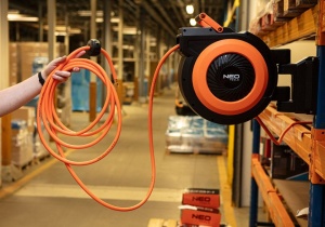 9.5mm behúzható tömlődob kompresszorhoz, pneumatikus, 15m, ideális autószervizhez, hátsó udvarra, Neo - Img 2