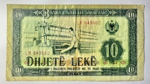 ALBANIA - 10 LEKE 1976