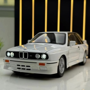 Macheta premium 1:24, BMW M3 E30, ALB, full metal, lumini, sunete, JLF - Img 8