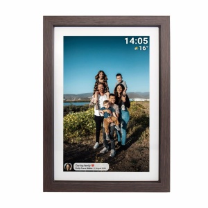 Ramă Foto Digitală Wi-Fi Denver PFF-1040DW, Ecran Tactil 10.1" HD IPS, Design din Lemn de Stejar, Software Frameo, 16 GB Stocare, USB-C, Dark Wood - Img 3