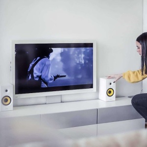 Set 2 boxe active pentru PC, muzica ambientala, camera copii, 24W, sunet HI-FI, incinte lemn ALB, bluetooth, Edifier R1080BT-W - Img 5