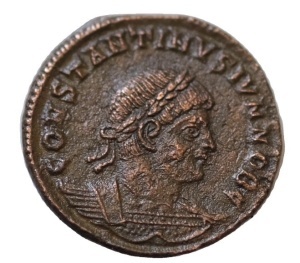 CONSTANTINE II - CAESAR ( 330-335 AD ) - Moneda Antica Romana