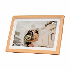 Ramă Foto Digitală Wi-Fi Denver PFF-1040LW, Ecran Tactil 10.1" HD IPS, Design din Lemn de Stejar, Software Frameo, 16 GB Stocare, USB-C, Light Wood - Img 11