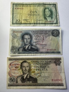 3 bancnote originale din Marele Ducat de Luxembourg, scoase din circulație înainte de trecerea la Euro.