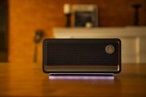 BOXE EDIFIER portabila bluetooth, RMS: 34W (8W + 8W + 18W), built-in Li-ion up to 9 hours, IP66, USB-C, black, "ES60-BK" - Img 2