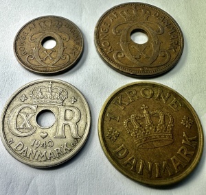 DANEMARCA - CHRISTIAN X - 2/5/25 Ore + 1 Krone ( 1939-1940 ) - Img 2
