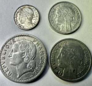 SET MONEDE FRANTA - 50 Centimes / 1/2/ 5 Francs ( 1946-1957 ) - Img 2