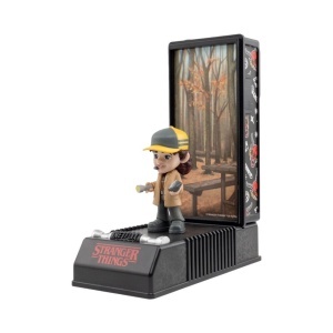 Figurina diorama de colectie seria STRANGER THINGS Upside Down Capsules Series 3, carcasa display in forma de Walkie Talkie, produs licentiat ORIGINAL, YUME, se livreaza aleatoriu - Img 8