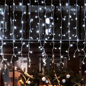 Perdea de lumini cu LED, decor sloi de gheaţă, 5m / 200 LED-uri alba rece, cu legare în serie - Img 1