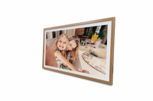 Ramă Foto Digitală GIGANT pentru perete tip tablou, Wi-Fi, Denver PFF-3263LW, Ecran Tactil 31.5" Full HD IPS, Design din Lemn Deschis, Software Frameo, 32 GB Stocare, Suport VESA100, Light Wood - Img 5