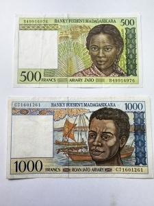 Set Bancnote - Madagascar - 500/1000 Francs ( 100/200 Ariary )