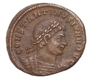 CONSTANTINE II - CAESAR ( 330-335 AD ) - Moneda Antica Romana
