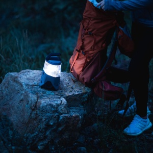 LED kemping zseblámpa, hordozható, újratölthető akkumulátorral vagy elemekkel, 1000lm, fehér fény 360/120 fokban vagy piros, IPX4, fekete, power bank funkció, Nebo Galileo 1000 NEB-LTN-0004-G - Img 9